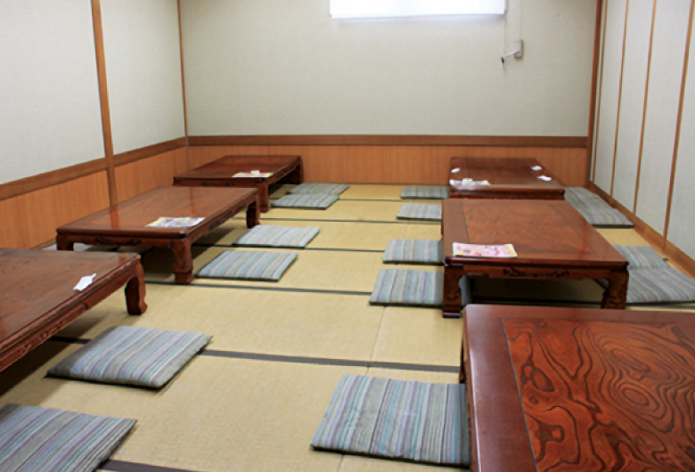 浜茶屋(内観)
